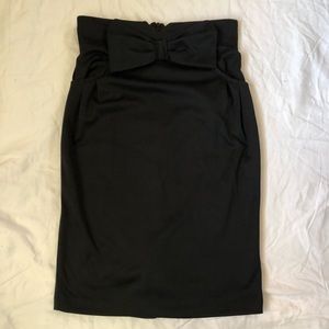 Black Skirt.